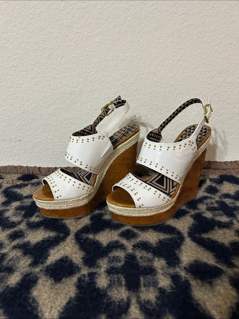 Jessica Simpson White Studded Espadrille Wedge Sandals